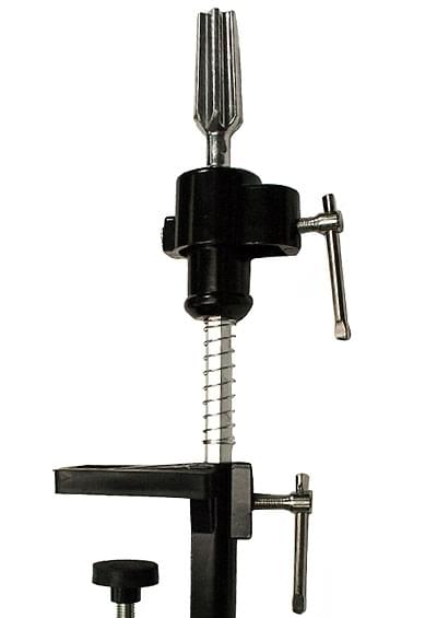 Deluxe Wig Clamp.